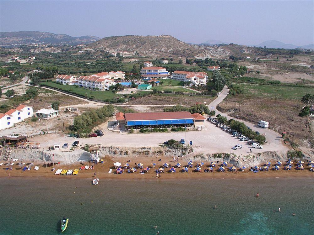 Argile Resort Mantzavináta Екстериор снимка