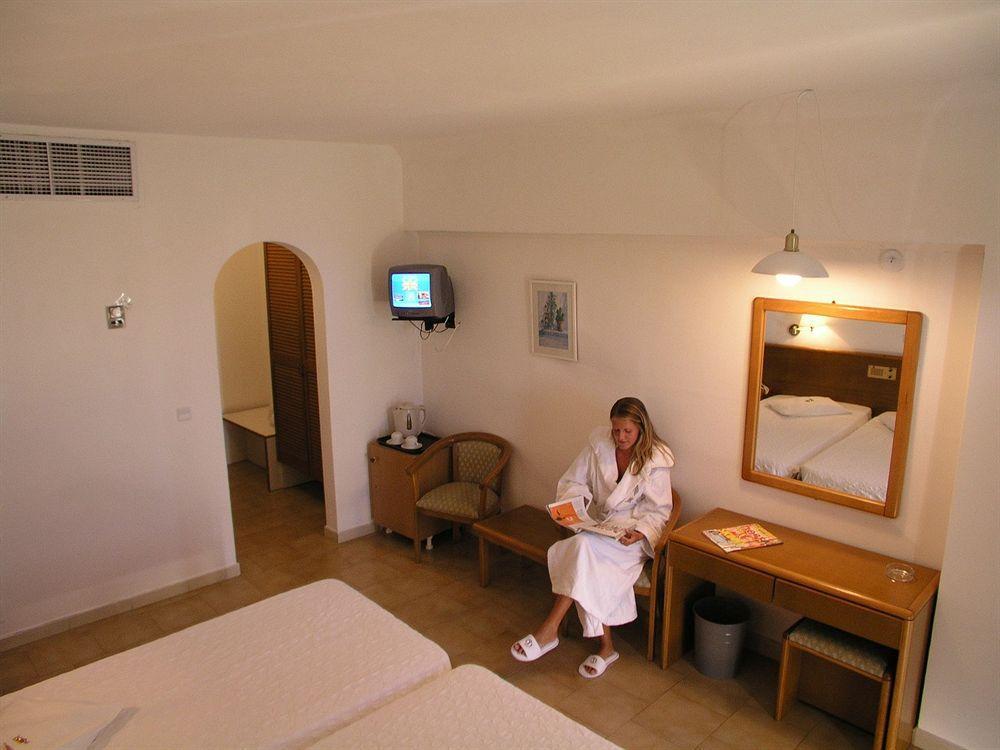 Argile Resort Mantzavináta Екстериор снимка