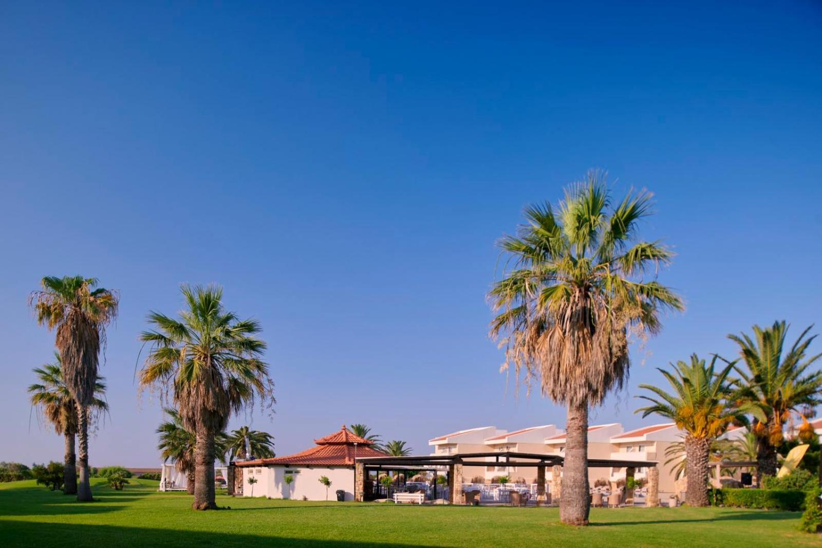 Argile Resort Mantzavináta Екстериор снимка
