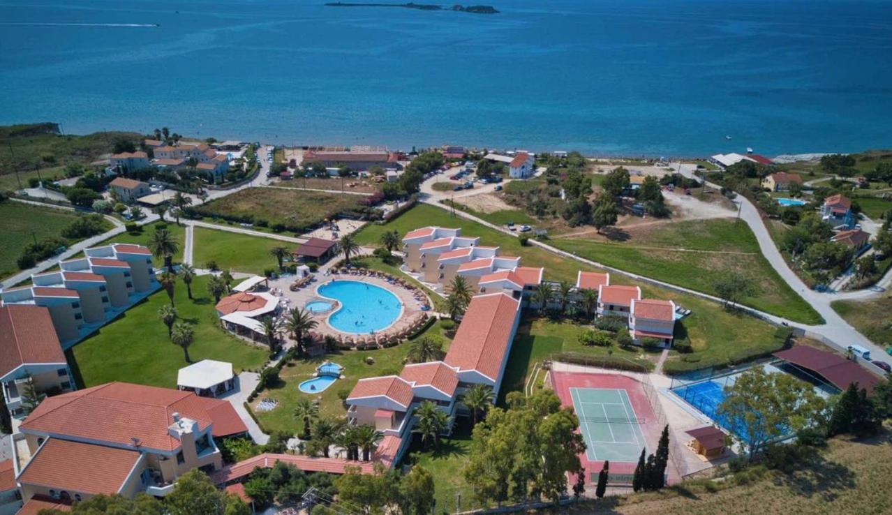Argile Resort Mantzavináta Екстериор снимка