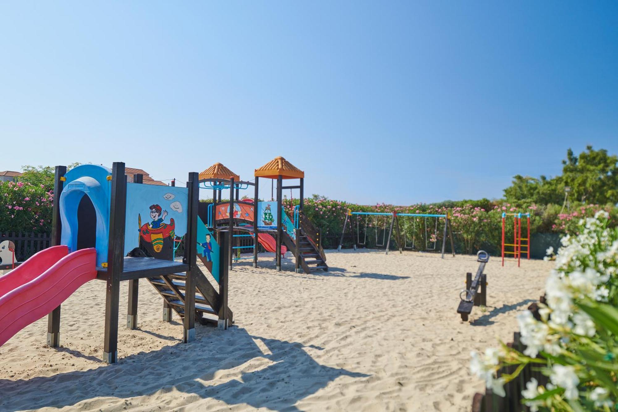 Argile Resort Mantzavináta Екстериор снимка